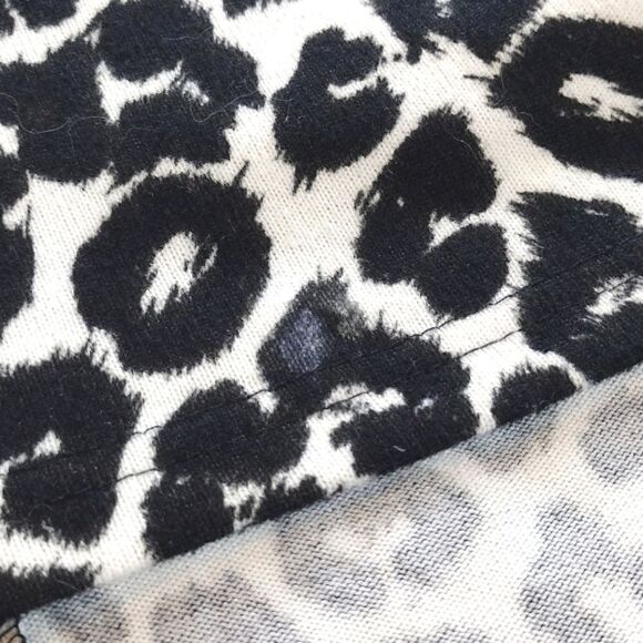 Ya Los Angeles Women's Size Large Leopard Print Long Sleeve Blouse Shirt, Top - Picture 10 of 14